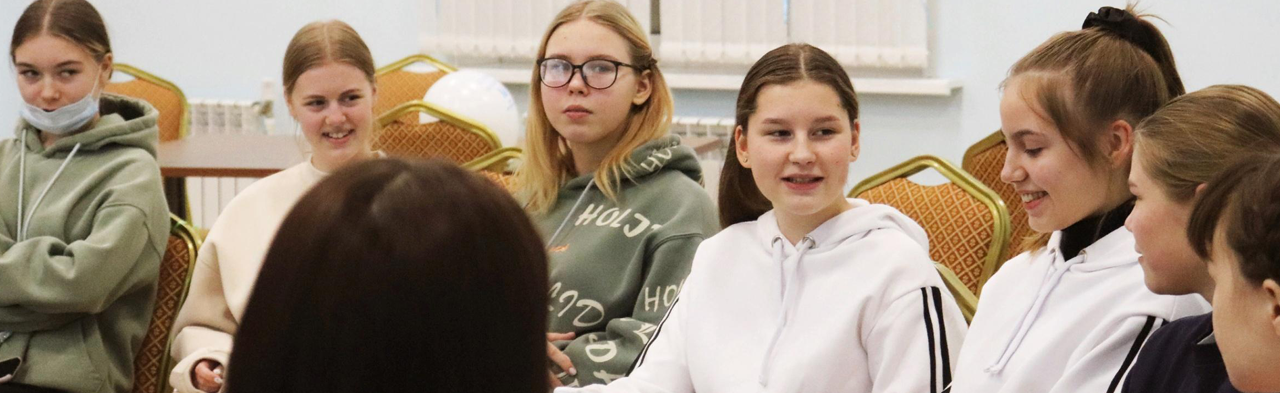 Фото афиши За кадром. Встреча.