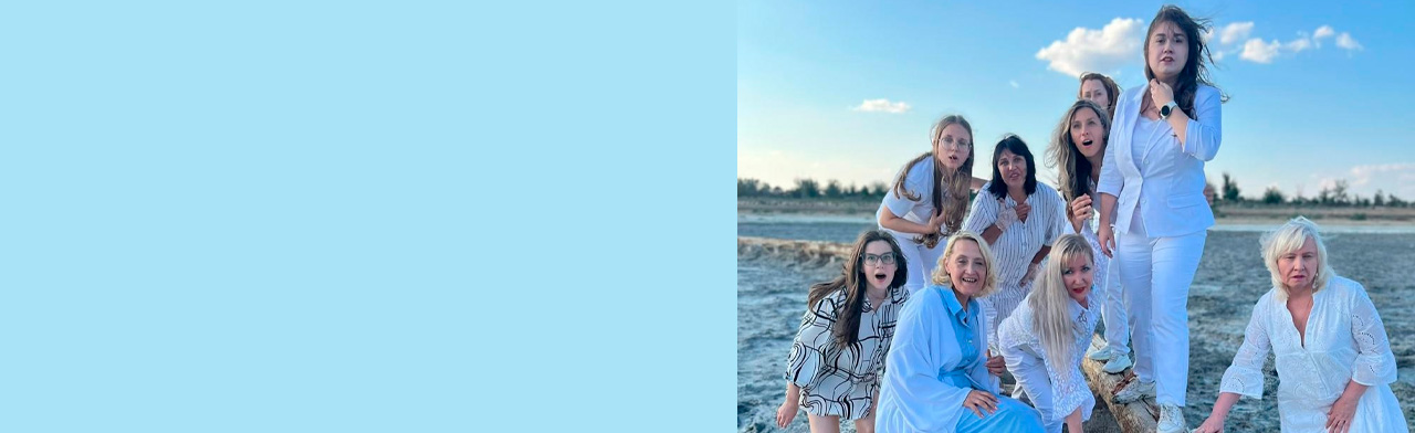 Постер Душа компании: с вами всегда теплее и веселее. Для вас – уютные концерты, стендап и душевные спектакли в Астрахани