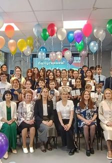 Призвание - дарить прекрасное: Мелодии учительского сердца.
