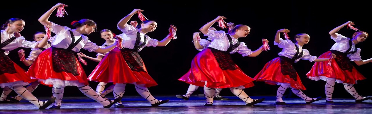 Фото афиши Концертная программа "На крыльях вдохновения".