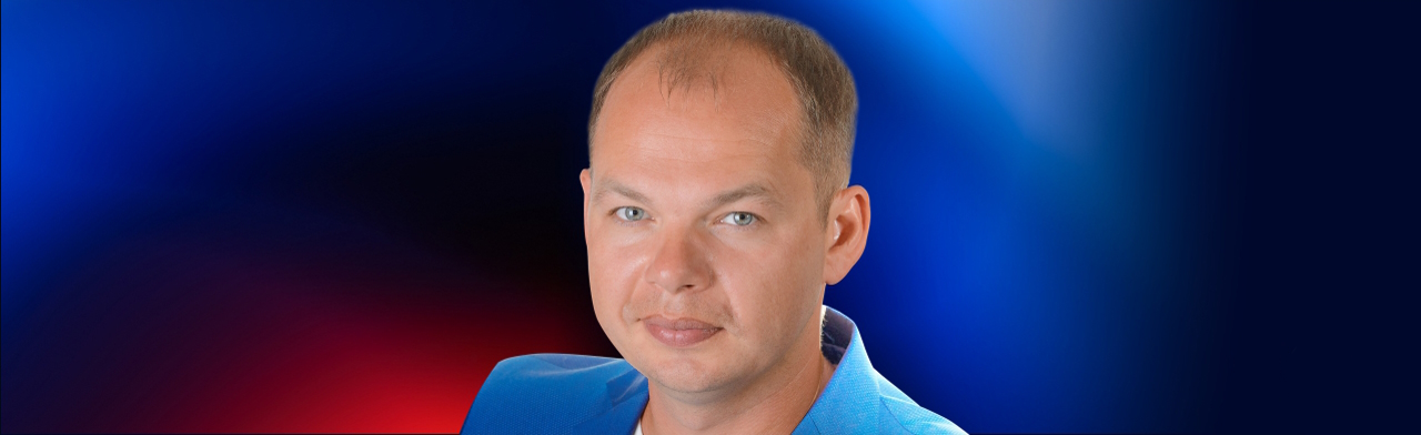 Фото афиши Алексей Брянцев.