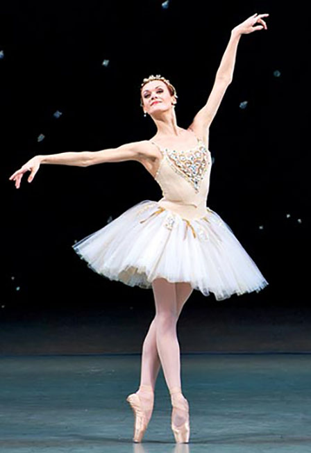 Наша жизнь-это танец. Концерт учащихся старших классов КДХорШ