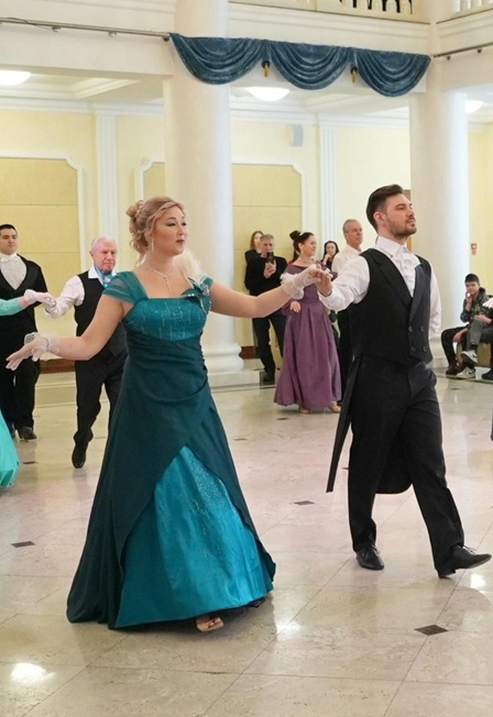 Программа «Белый бал»