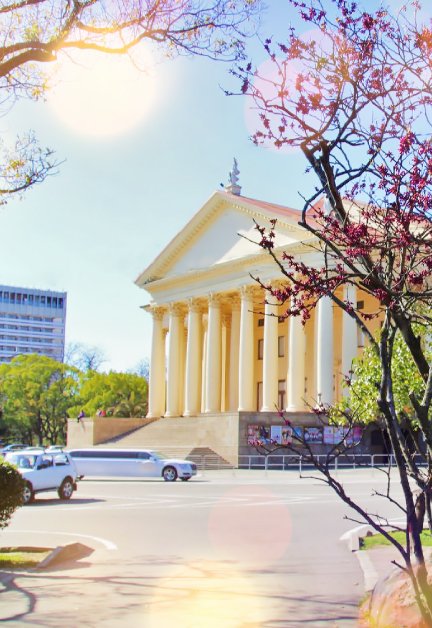 Весенняя афиша театров