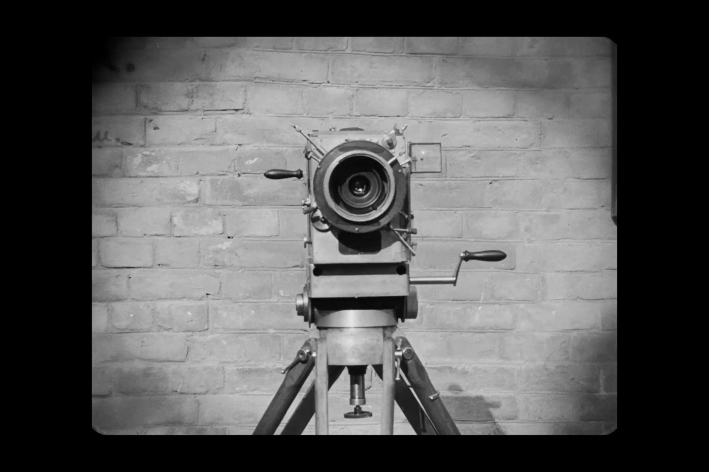https://kassa.rambler.ru/s/StaticContent/P/Aimg/2504/18/250418114217588.jpg