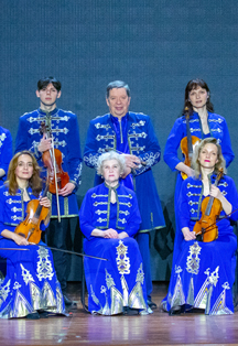 "Нежной и ласковой самой"