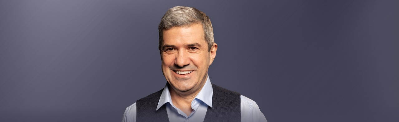 Михаил Шахназаров Фото афиши Михаил Шахназаров.