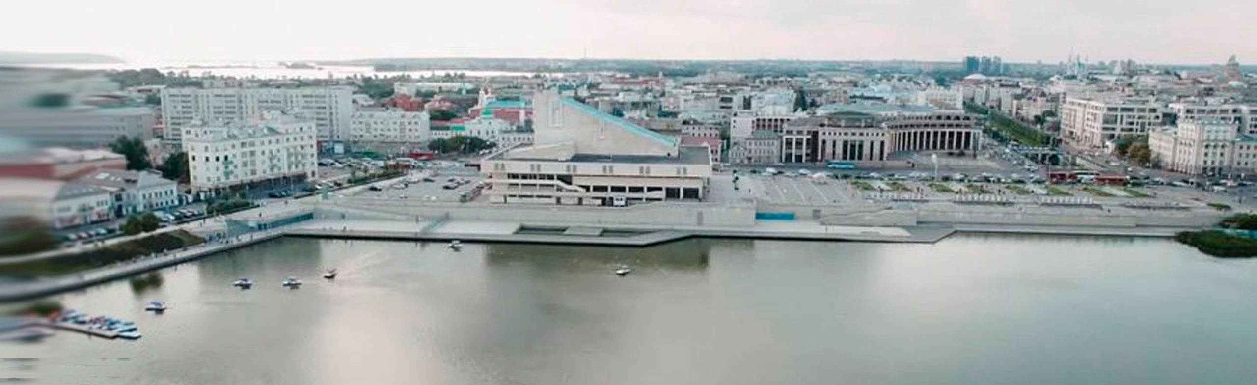 Фото афиши Экскурсия на крыше Театра Камала / Камал Театры түбәсендә экскурсия.