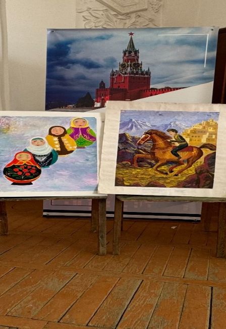 Постер Россия – наш общий дом. Творческая выставка в Махачкале