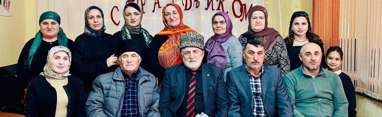 «Материнское сердце-теплота и любовь» Фото афиши «Материнское сердце-теплота и любовь».