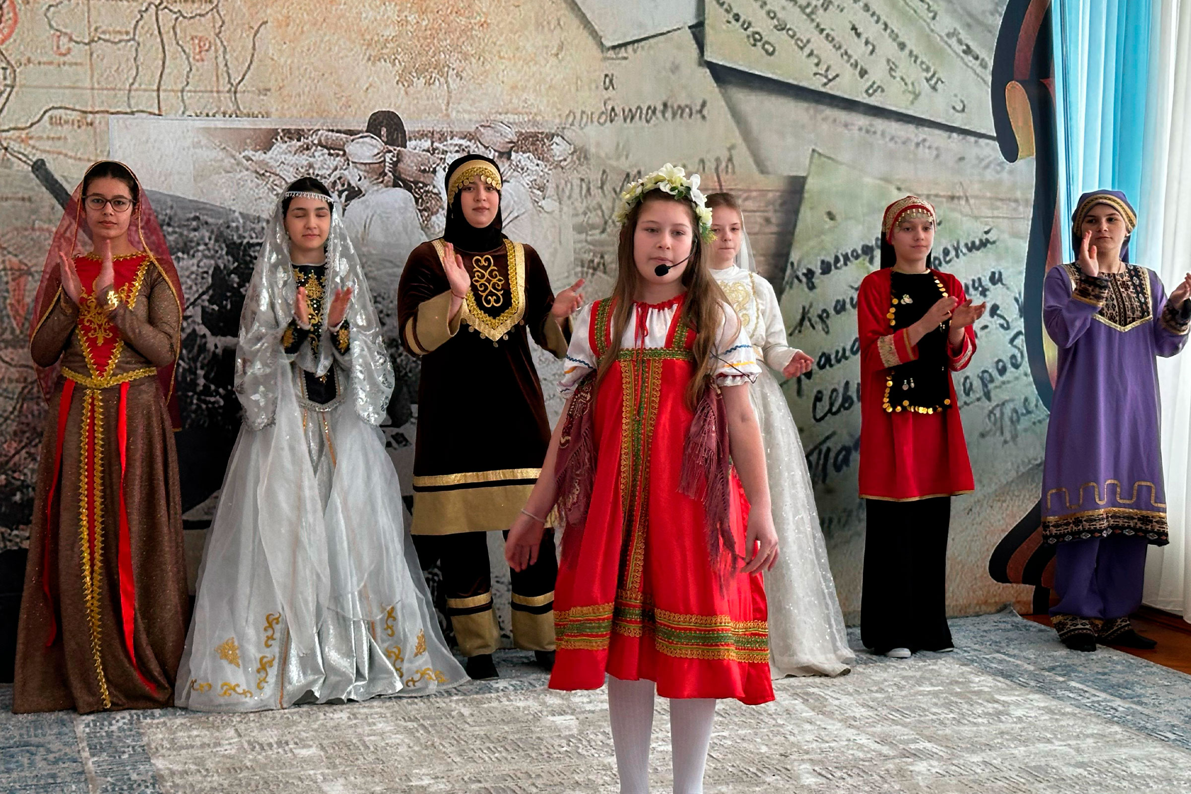 Фото афиши Краски и напевы родного края.