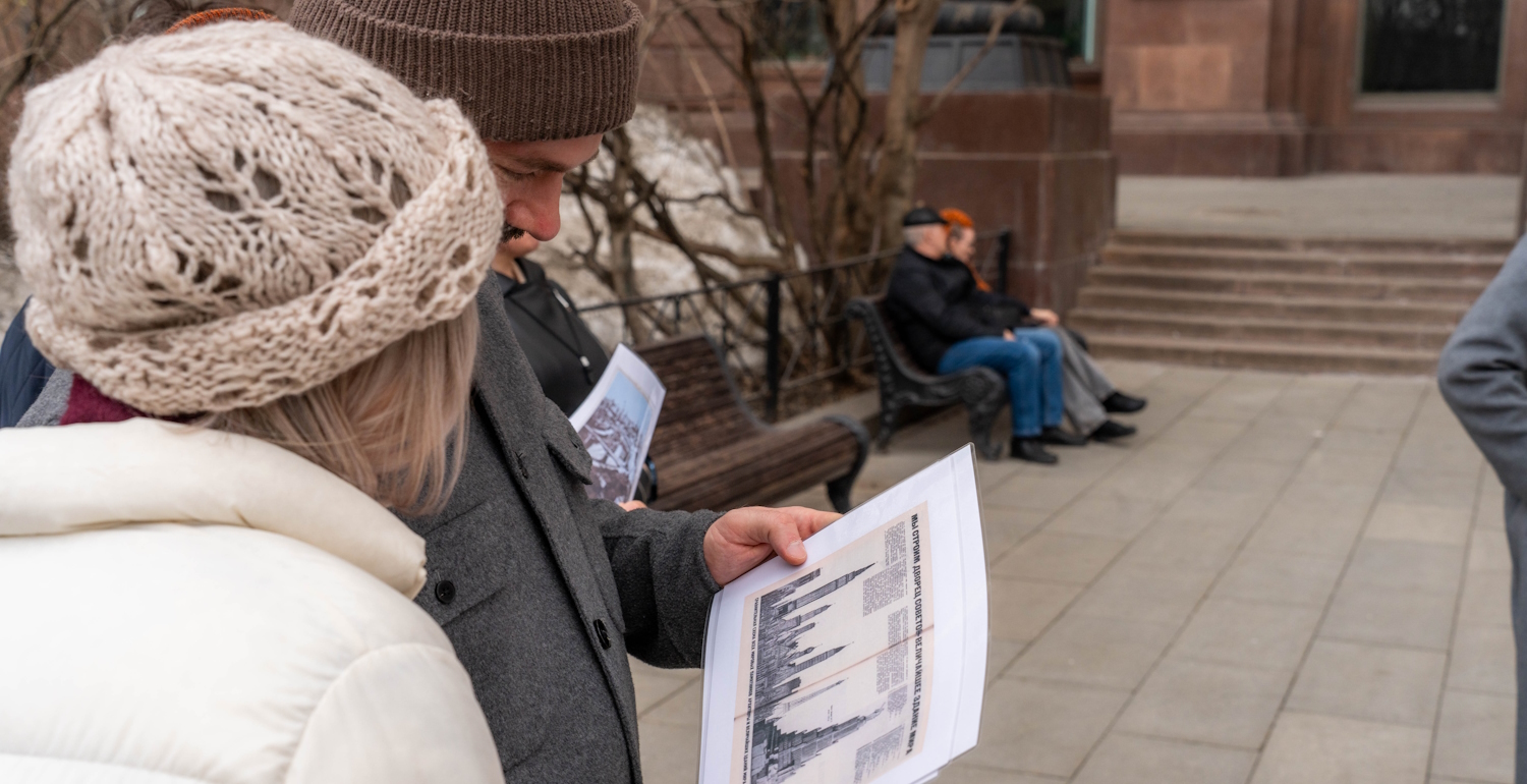 Высотка на Котельнической набережной. Экскурсия с посещением квартиры в центральном подъезде здания — фото 2