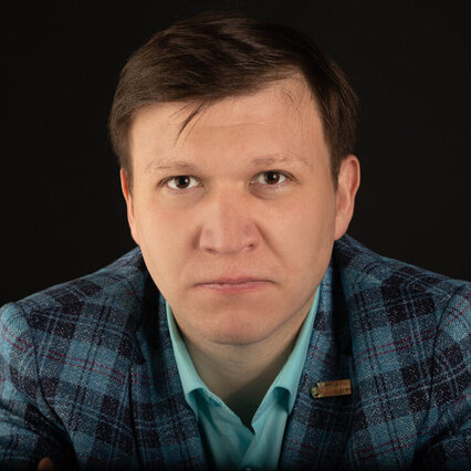 https://cdn.kassir.ru/msk/person/1584af9b9c08e64752f56bc7a6e3c5af.jpg