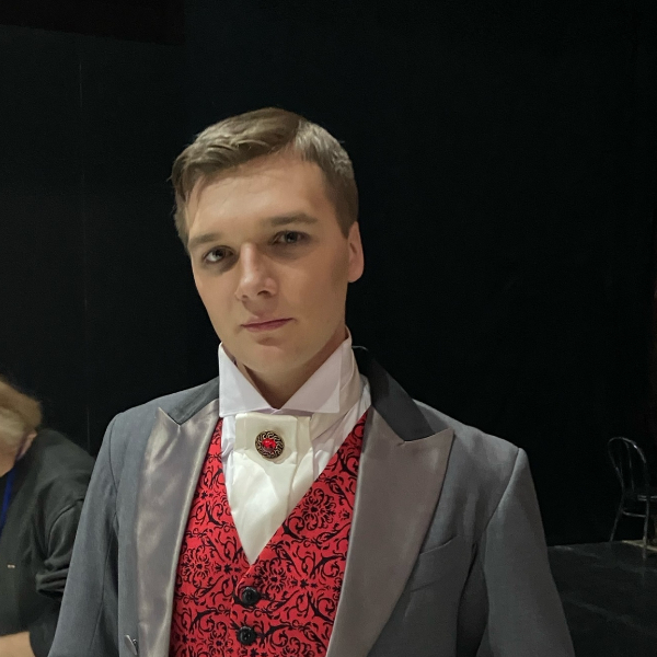 https://cdn.kassir.ru/msk/person/259c692e0d5af16ea080f5deddbbec86.jpg