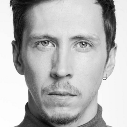 https://cdn.kassir.ru/msk/person/4bdc57090e2382de5ba1b712da0886a4.png