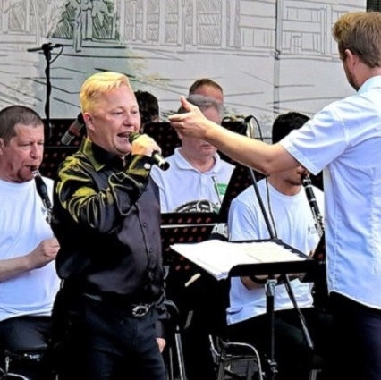 https://cdn.kassir.ru/msk/person/4fd78fefade7d20d24bec60eceb8960b.jpg
