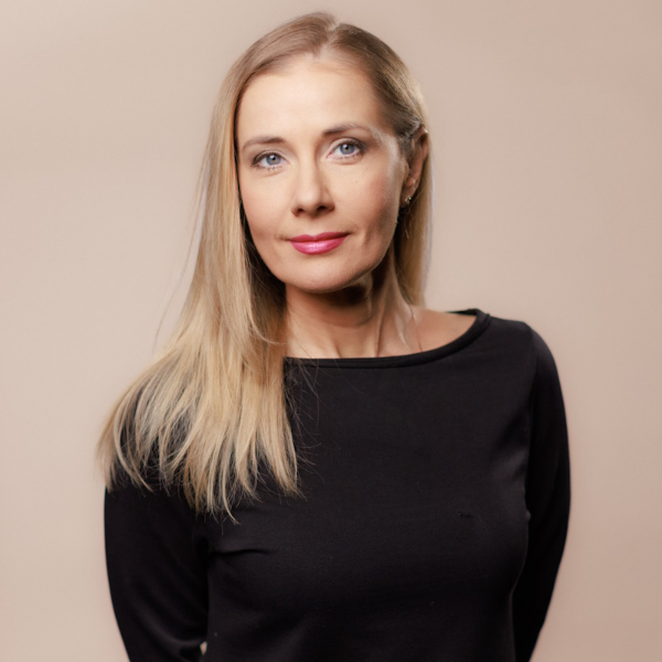 https://cdn.kassir.ru/msk/person/71a7afc102c8f037bbc2f2ec5629e1ec.jpg