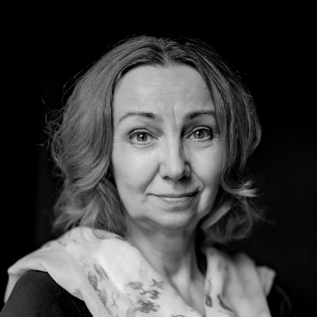 https://cdn.kassir.ru/msk/person/aef3587cce3b8868a1e44005bef8b374.jpg