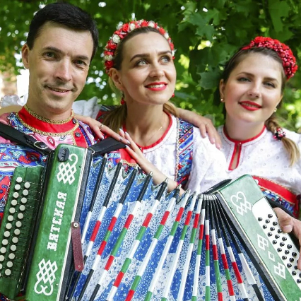 https://cdn.kassir.ru/msk/person/f7263b7f600bdef552fde7fdba90ee98.jpg