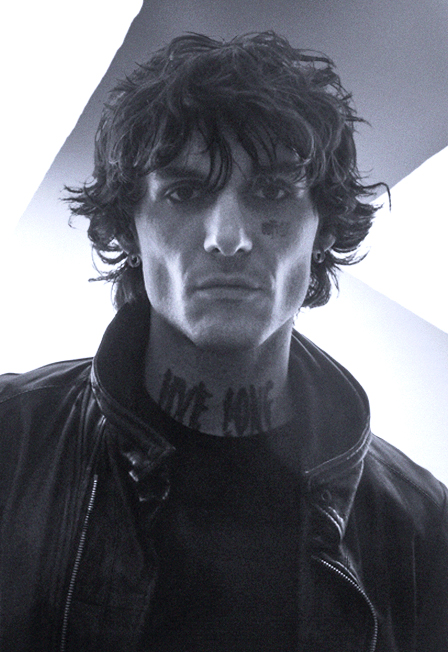 Постер Lovv66 в Москве