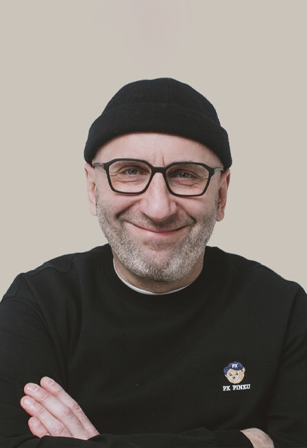 Сатья «О любви, семье и многом другом»