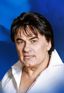 Александр Серов