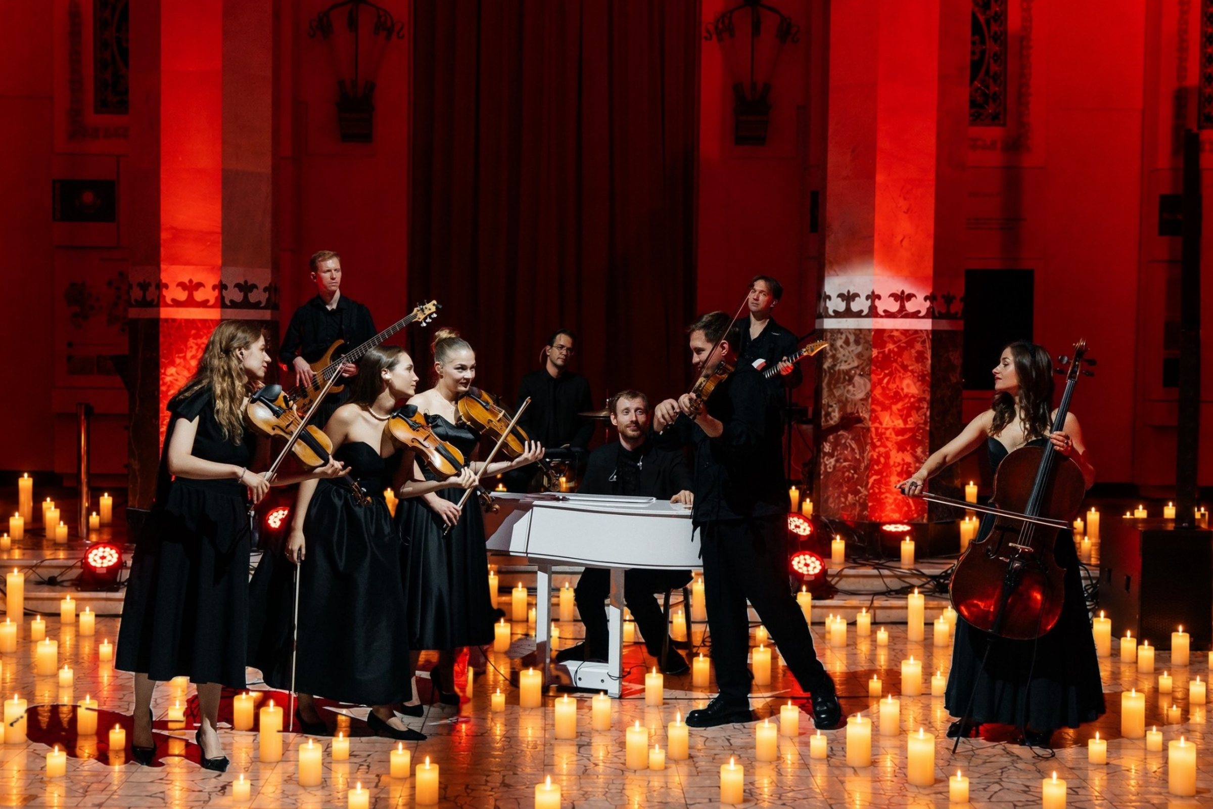 Imperialis Orchestra. Людовико Эйнауди .Симфонические хиты при свечах Фото афиши Imperialis Orchestra. Людовико Эйнауди .Симфонические хиты при свечах.