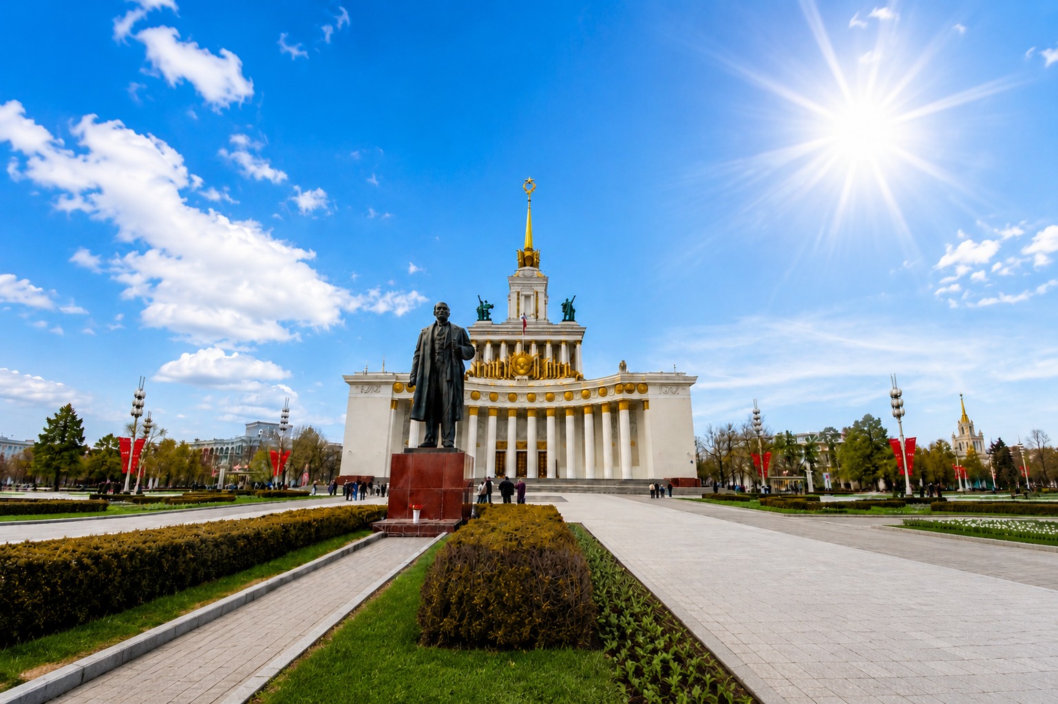 ВДНХ. Советское наследие — самостоятельный квест в мессенджере (без гида) Фото афиши ВДНХ. Советское наследие — самостоятельный квест в мессенджере (без гида).