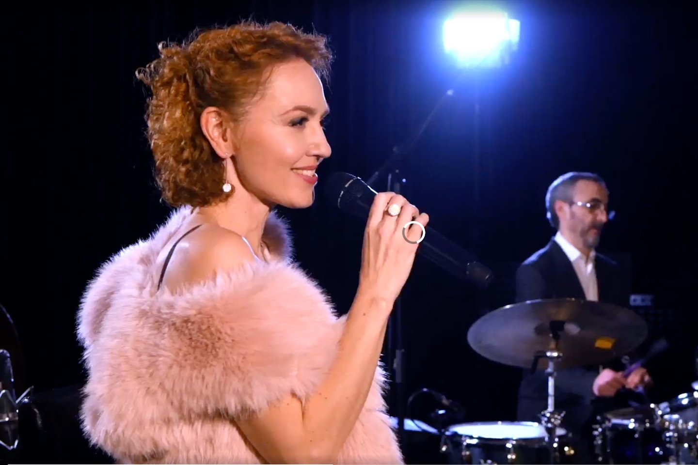 Фото афиши Анна Бутурлина & трио «XXI greets JAZZ».