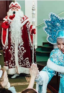 Постер события Новогоднее представление "Разыскивается Дед Мороз" и интерактивная программа.