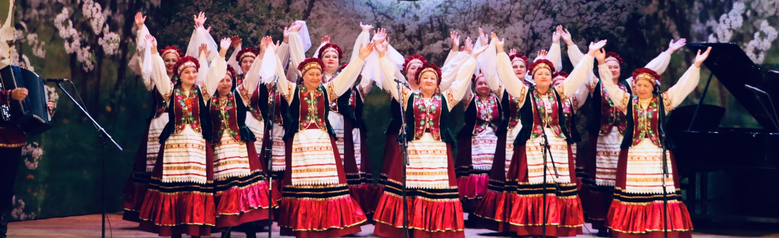Фото афиши Вишневая метель: Музыкальный фестиваль.