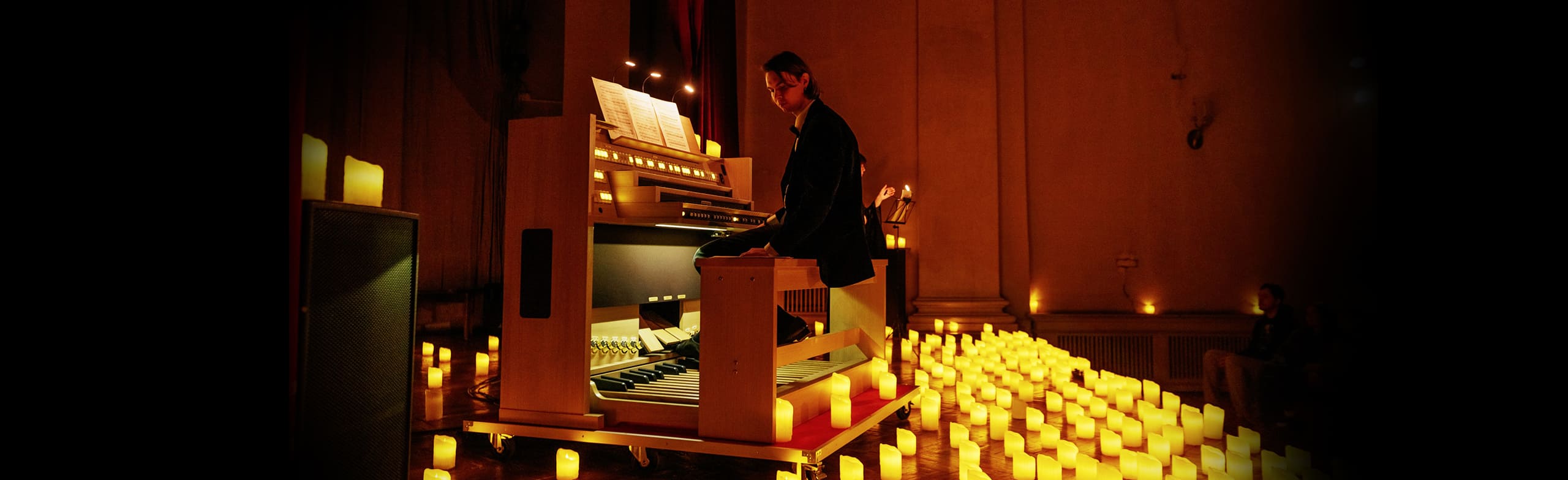 Постер Концерты при свечах в Нижнем Новгороде