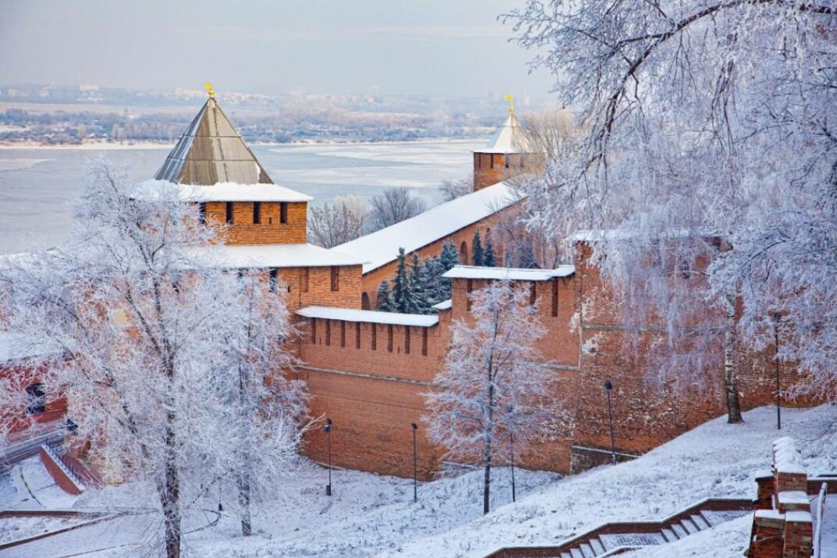 Сборная экскурсия по стене кремля Фото афиши Сборная экскурсия по стене кремля.