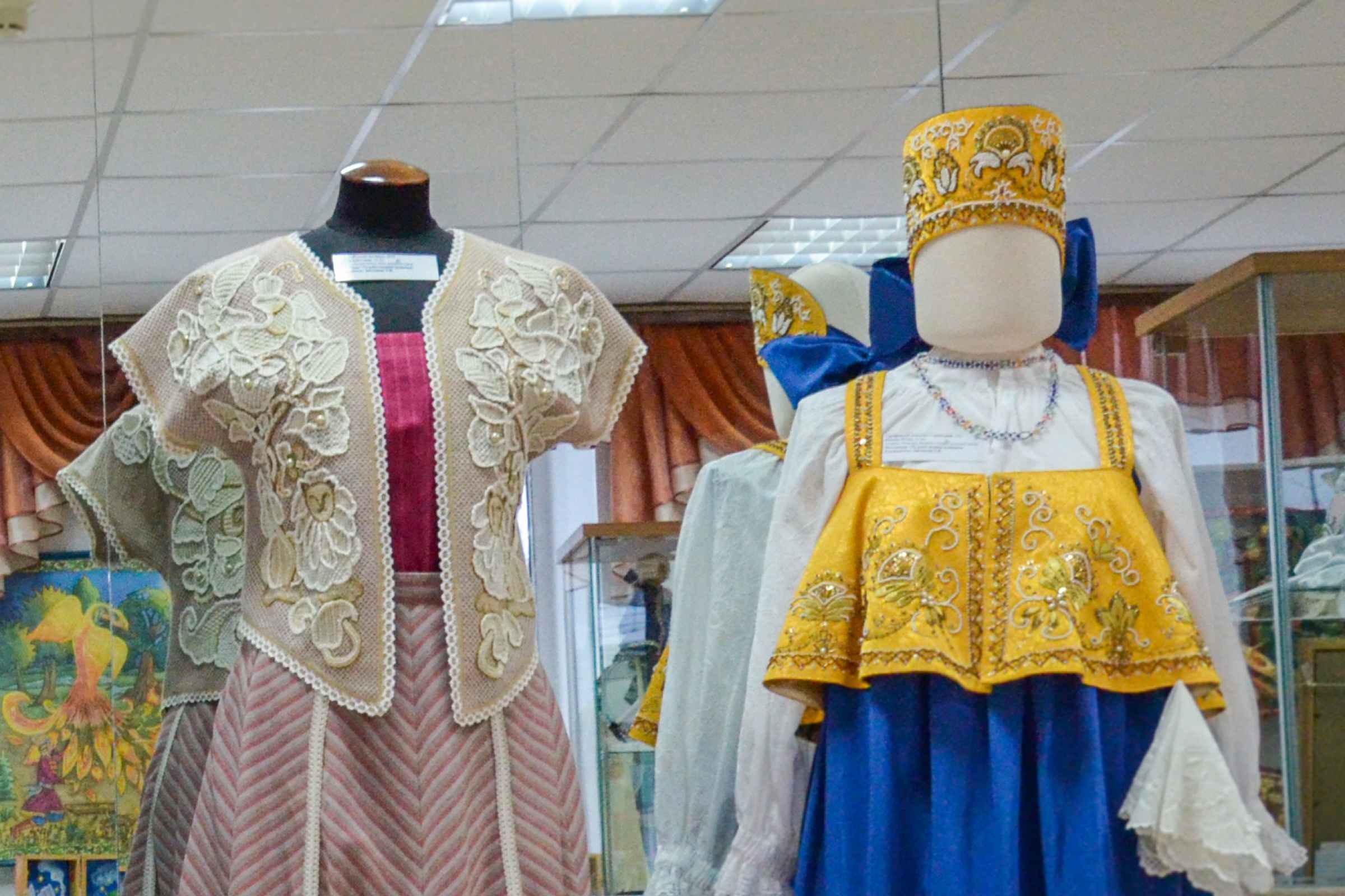 Продолжение традиций. Выставка Фото афиши Продолжение традиций. Выставка.