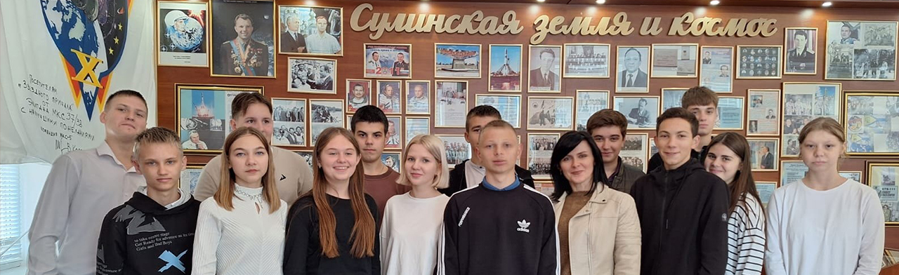 Экскурсия по залам историко-краеведческого музея районного Дворца культуры