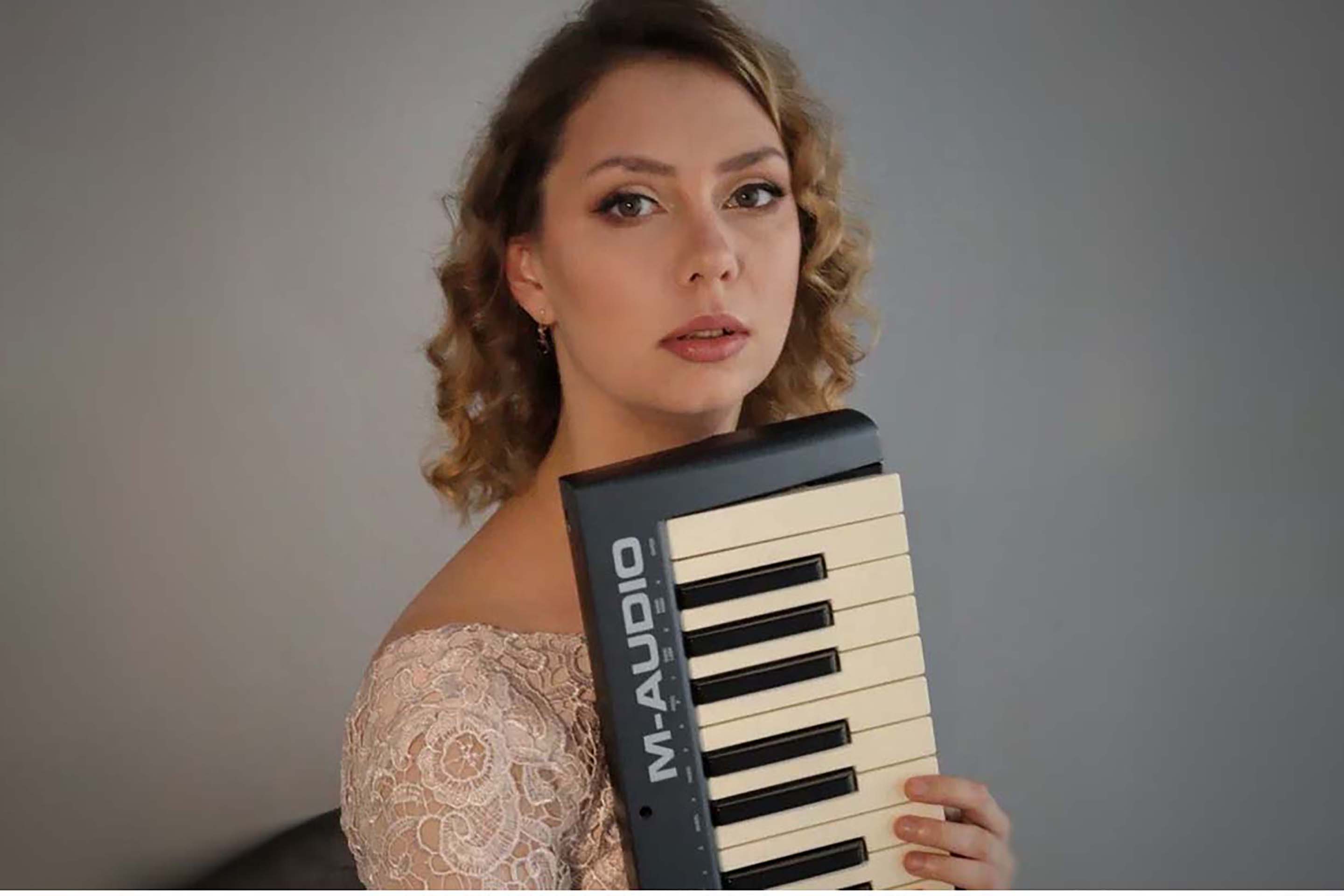 Квартет Ольги Барановой. Esse Jazz Club Фото афиши Квартет Ольги Барановой. Esse Jazz Club.