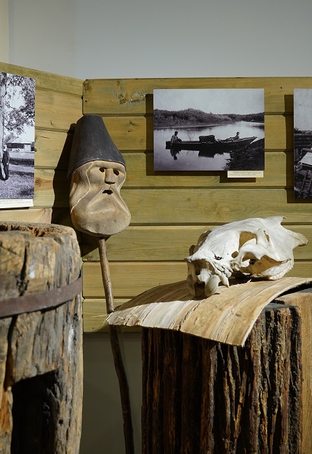 Постер Пчелиные истории. Занятие семейного этнографического клуба "Академия традиций" в Саранске