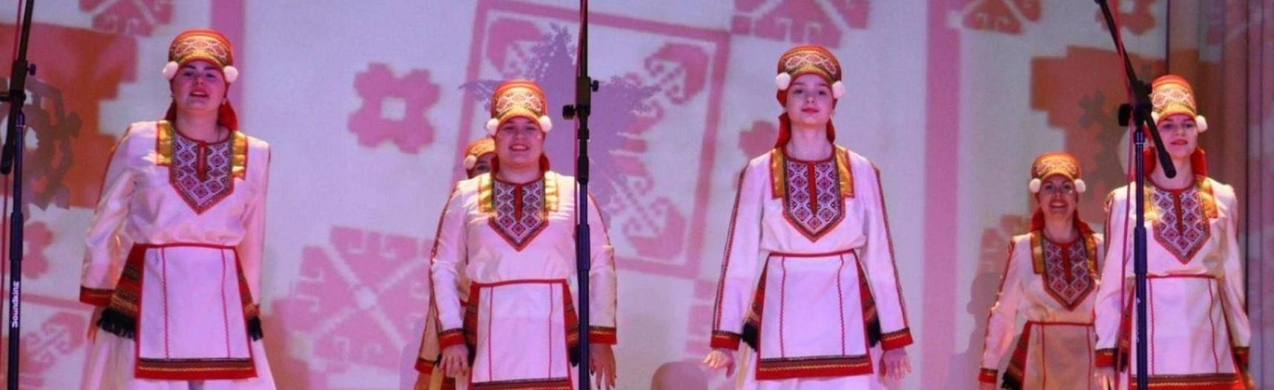 Под сиянием рождественской звезды Фото афиши Под сиянием рождественской звезды.
