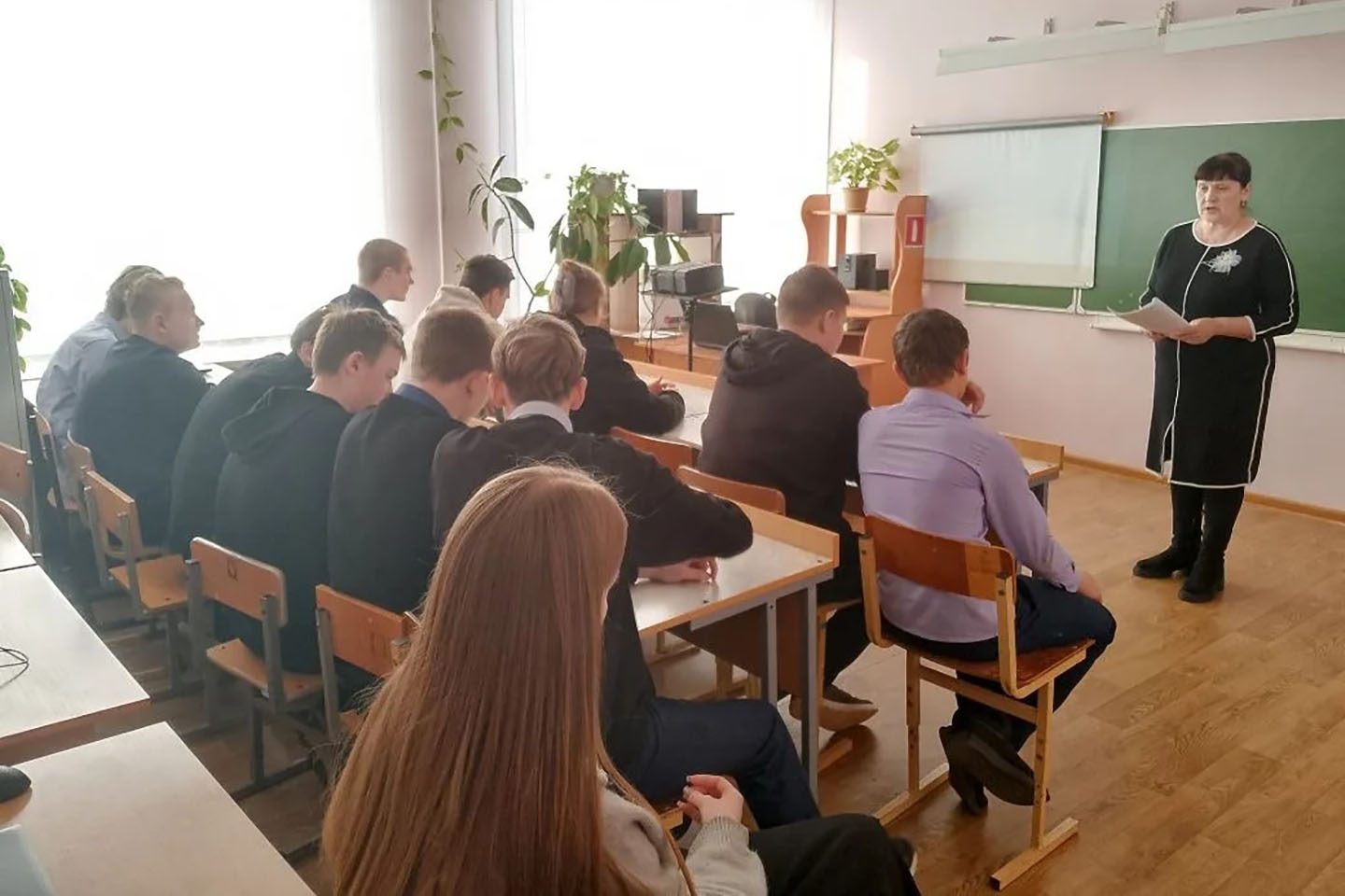 Праздник Светлой Пасхи. Познавательно-развлекательное мероприятие Фото афиши Праздник Светлой Пасхи. Познавательно-развлекательное мероприятие.