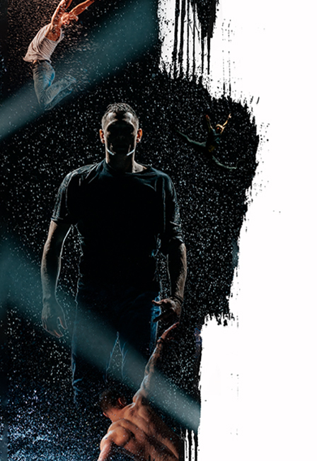 Постер Шоу под дождем в Саратове