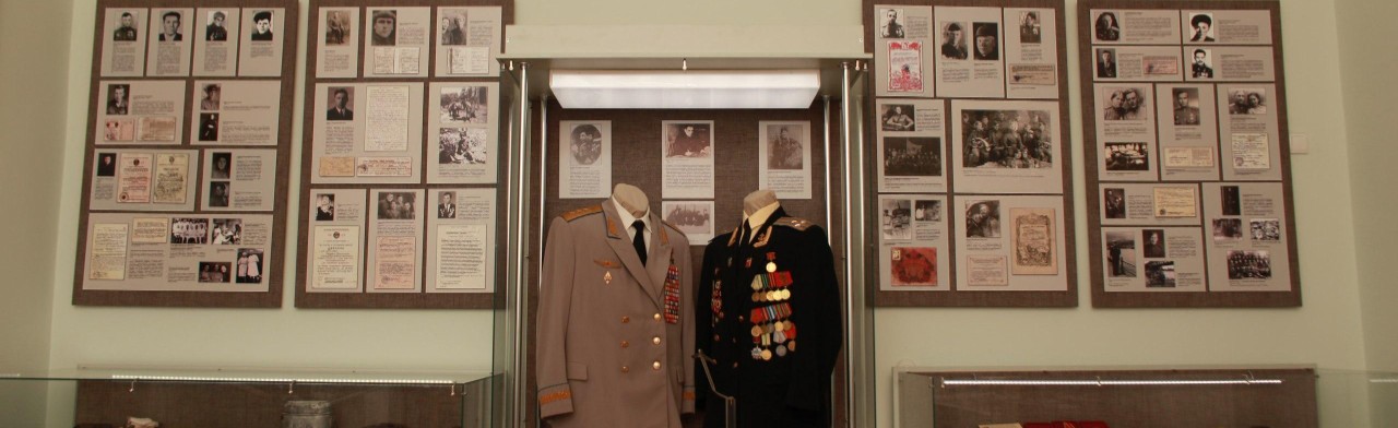 Постер Куда сходить 23 февраля в Саратове