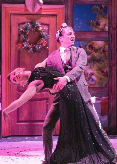 ОСТОРОЖНО, АДЮЛЬТЕР! (г. Смоленск)