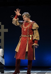 Лев зимой Лев зимой
