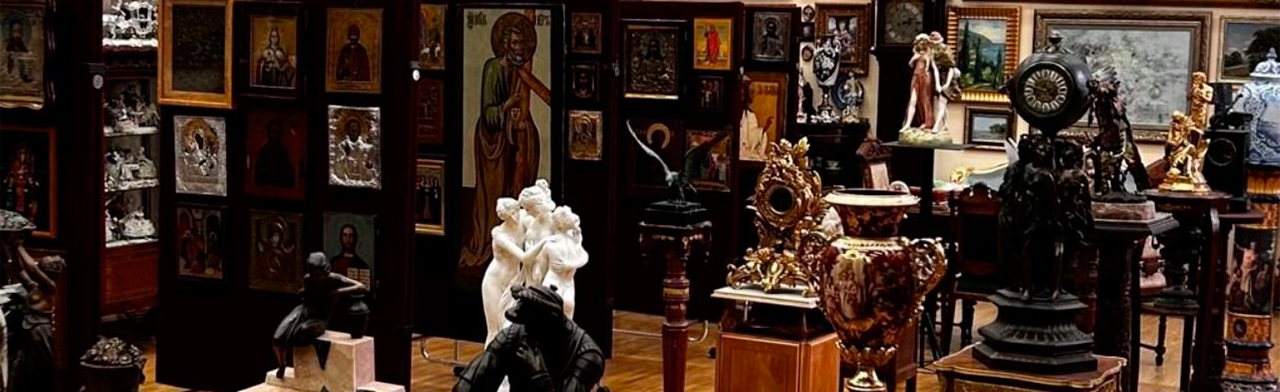 Зал частных коллекций. Сочинский Художественный музей им. Д.Д. Жилинского