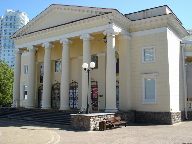 Постер площадки Летний театр в парке им. Фрунзе