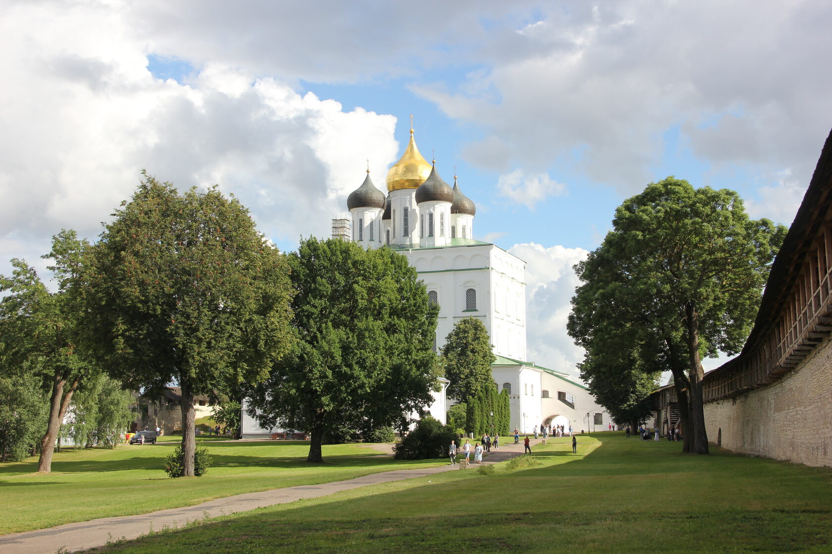 Древние крепости Руси: Псков-Изборск-Печоры — фото 2