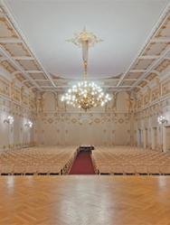 Три красавицы Три красавицы