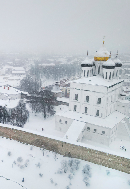 Постер события На новогодние праздники в Псков — Изборск — Печоры.