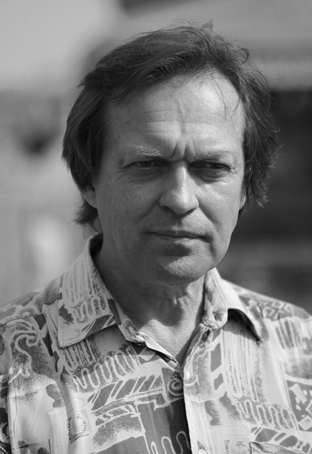 Постер события Алексей Ерофеев с циклом программ «Прогулки по Петербургу».