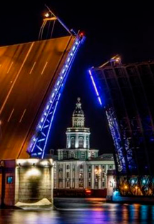Постер события Ночной Петербург с теплоходной прогулкой.